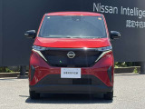 しっかりとしたフロント周りに大きなフロントガラスで見通しも良いですよ!