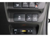 ホンダセンシング搭載!誤発進抑制機能・路外逸脱抑制機能・歩行者事故低減ステアリング・車線維持支援システム・先進車発進お知らせ機能など多彩な先進安全機能でより安全で快適なドライブを支援します。