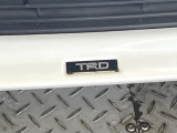 【TRDエアロ】人気のTRDエアロを装備!クルマの外観がよりスタイリッシュになり、街中で存在感あふれる1台に♪将来買い替える時にもリセールに影響しやすく、価値ある人気の装備です!