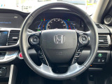 【純正革巻きステアリング】上質な革を使用することで、手にしっかり馴染みとても運転しやすいハンドルです♪
