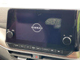 【純正9型ナビ】人気の純正ナビを装備。オーディオ機能も充実しており、Bluetooth接続すればお持ちのスマホやMP3プレイヤーの音楽を再生可能!毎日の運転がさらに楽しくなります!!