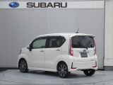 ピラー(柱)やリヤウィンドゥの形状を工夫することで、全方位で安心できる視界を確保しております。