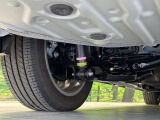 お車を安心してお乗りいただく為には、足回りの定期点検が欠かせません。サービスサポート(有償保証)では無料点検もご提供しており、安心のカーライフをお過ごしいただけるサポート体制が整っています。