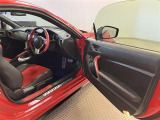 すっきりとしたデザインの内装は、さすがトヨタ車の上品さを感じます。