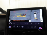 パノラミックビューモニター付きです。車両を上から見たような映像をディスプレイオーディオ画面に表示。運転席からの目視だけでは見にくい、車両周辺の状況をリアルタイムでしっかり確認できます。