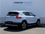 ◆バック/万が一を考え、安全性を重視する方に選ばれているVOLVO車。ドアを開閉するとその重み・厚みに驚くはず