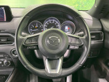 【純正革巻きステアリング】上質な革を使用することで、手にしっかり馴染みとても運転しやすいハンドルです♪