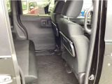 展示車になる工程で室内クリーニングをさせて頂き皆様に安心して触っていただけるよう展示させて頂いております。内外装で気になる点など御座いましたら詳細を写真などでご案内できますのでご遠慮なくお尋ね下さい。