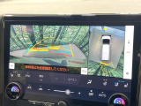 【パノラミックビューモニター】専用のカメラにより、上から見下ろしたような視点で360度クルマの周囲を確認することができます☆死角部分も確認しやすく、狭い場所での切り返しや駐車もスムーズに行えます。