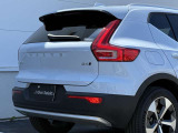 ◆バック/万が一を考え、安全性を重視する方に選ばれているVOLVO車。ドアを開閉するとその重み・厚みに驚くはず