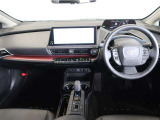運転席は見晴らしが良く、運転しやすいレイアウトになっています。