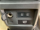 USB充電端子・HDMI端子を装備しております。