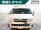 スタイリッシュなヘッドライト&フロントグリル♪