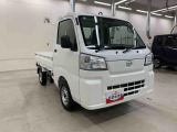 お探しのお車がございましたら、遠慮なく店舗スタッフにご相談ください。カラーやグレードなどをお伝え頂ければ、当社中古車在庫をお調べします。