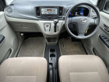 運転席内装の全体像です☆