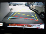 バックモニターで、後方を確認しながら安心して駐車することができます。運転初心者も熟練者も必須の機能です!