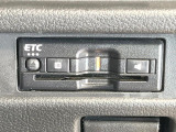 【ETC】高速道路の料金所をストレスなく通過!話題のスポットやサービスエリアに多い「スマートIC」利用時は必須のアイテムです。当店でセットアップを実施、ご納車当日からすぐにご利用いただけます!