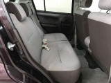 ゆとりある広々とした車内空間は、ドライブを始め買い物やレジャーなど、幅広く活躍します。一人でもみんなとでもお出かけを楽しみましょう!