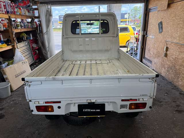 スバル サンバートラック TB 4WD マッドタイヤ エアコン付 パワステ付