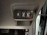 運転席からもパワースライドドアの開閉が可能です。