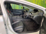 運転席シート廻りは使用感も少なく、良好な状態となっています。丁寧に使われていたことがよくわかりますね。