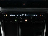 保険の加入・ローンの手続き・定期点検・定期メンテナンス・鈑金修理などお車に関すること全てに対応しております。
