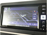純正ナビを装備。タッチパネル式で使いやすく、お出かけもラクラクです。
