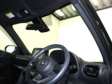 見通しのよいすっきりとした視界で、誰でも運転しやすいです。運転のしやすさは疲れにくさにも繋がりますよ♪