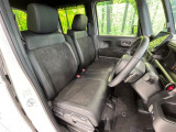 運転席シート廻りは使用感も少なく、良好な状態となっています。丁寧に使われていたことがよくわかりますね。