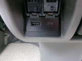 USB、タイプC充電接続可能です。