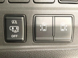 【両側パワースライドドア】スマートキーや運転席のスイッチで後席両側スライドドアの開閉が可能♪電動だから力を入れてドアを開ける必要が無く、小さなお子様でも簡単に開け閉めでき快適です♪