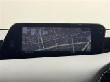 【10.25インチセンターディスプレイ】ナビゲーションや多彩なオーディオ機能を搭載した10.25インチのワイドディスプレイ。Apple CarPlayやAndroidAutoにも対応します。
