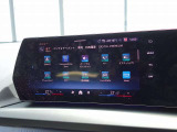 ◆iDriveを装備。操作系統をディスプレイから独立させることで、人間工学に基づいた最適な運転環境を実現しております。◆