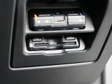 ETC車載器搭載です。スマートICも増えてきており、必須装備といって良い便利装備です。