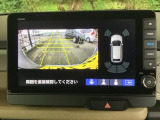 バックも安心のバックカメラ付いています。バックカメラがあると、いつでも安全にバックできますね。死角も減ります。