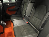 ◆LIBERALAは、輸入車選びの新たなスタイルを提案するインポート・セレクト・ブランドです。オーナー様となる方がクルマから直接感じる感性を第一にした、最良の一台との出会いをコーディネートいたします。