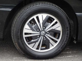 【タイヤ】 【純正15インチアルミホイール】《195/65R15》専用のアルミなのでお車のイメージぴったりですね!