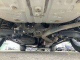 下回りの状態です。錆が少ない車です。