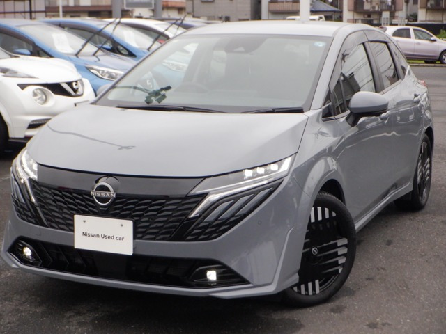 ノートオーラ 1.2 G FOUR レザーエディション 4WD 
