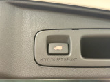 パワーテールゲートでワンタッチでの操作が可能です