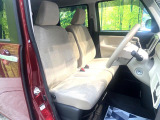 運転席シート廻りは使用感も少なく、良好な状態となっています。丁寧に使われていたことがよくわかりますね。