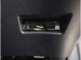 お車の取扱説明書・メンテナンスノート(記録簿)もございます。トヨタのディーラーで安心を買って下さい。当社は無理な勧誘は致しません。まずはお客様からのお問い合わせを心よりお待ちしております。