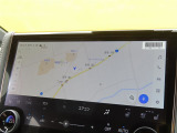 ディスプレイオーディオ(コネクティッドナビ対応)PLUS搭載。Tコネクトご契約で2031年3月まで無償で利用できるナビ(期限到来後は有償)と、解約後も利用できる車載ナビが搭載されています。