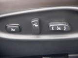 【電動シ-ト】高級車の必須装備ですね!