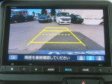 バックカメラ付き☆駐車の際に死角が確認でき安心です☆3つのモード切替で、見え方も変更できます☆