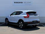 ◆バック/万が一を考え、安全性を重視する方に選ばれているVOLVO車。ドアを開閉するとその重み・厚みに驚くはず