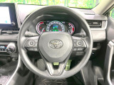 【純正革巻きステアリング】上質な革を使用することで、手にしっかり馴染みとても運転しやすいハンドルです♪