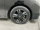 ご納車までの期間ですが、県内のお客様は1,2週間、県外のお客様は2,3週間ほどでご納車が可能となります。但し、お支払いや書類の状況によっては多少の前後もありますので、その際には何卒ご了承下さい。