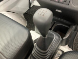 全車に1.「保証」2.「定期点検整備」3.「ダイハツ認定中古車カルテ」が付いています。