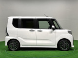 ドアは約90度に開くので荷物も積み込みやすく、乗り降りもしやすい♪ ロングドライブも快適に過ごせる工夫がいっぱいです♪♪